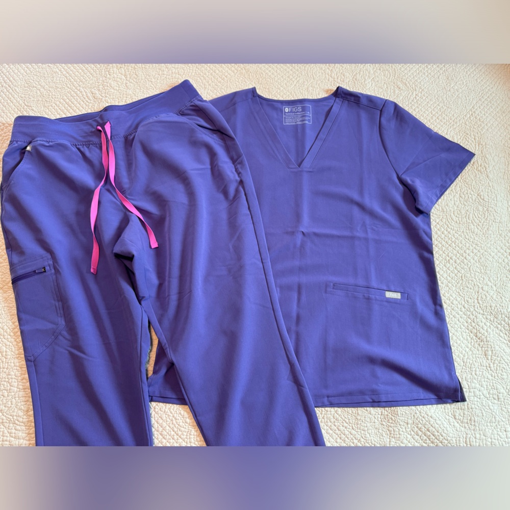 Figs scrub set